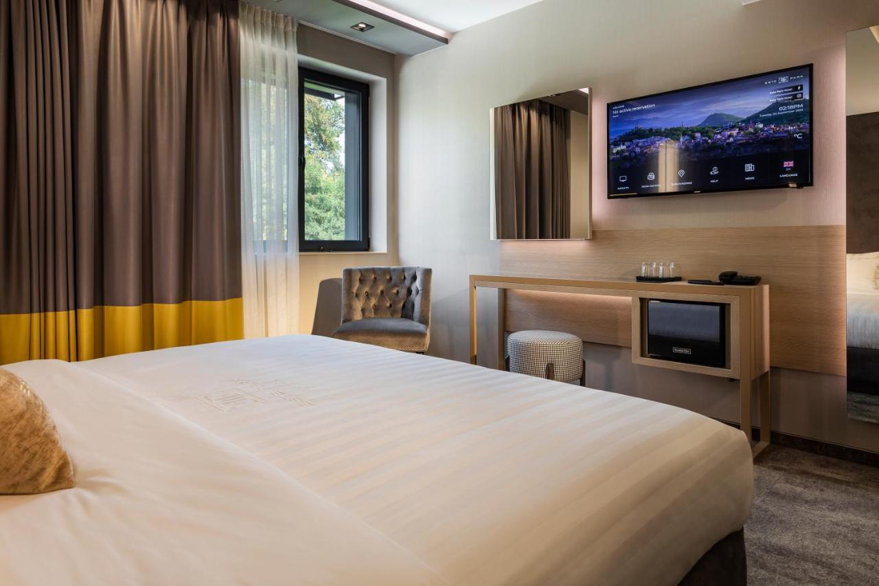 -- Este Park Hotel -- Part Of Urban Chic Luxury Design Hotels - Parking & Compliments - Next To Shopping & Dining Mall 普罗夫迪夫 外观 照片