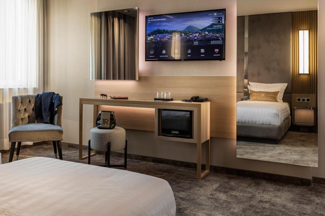 -- Este Park Hotel -- Part Of Urban Chic Luxury Design Hotels - Parking & Compliments - Next To Shopping & Dining Mall 普罗夫迪夫 外观 照片