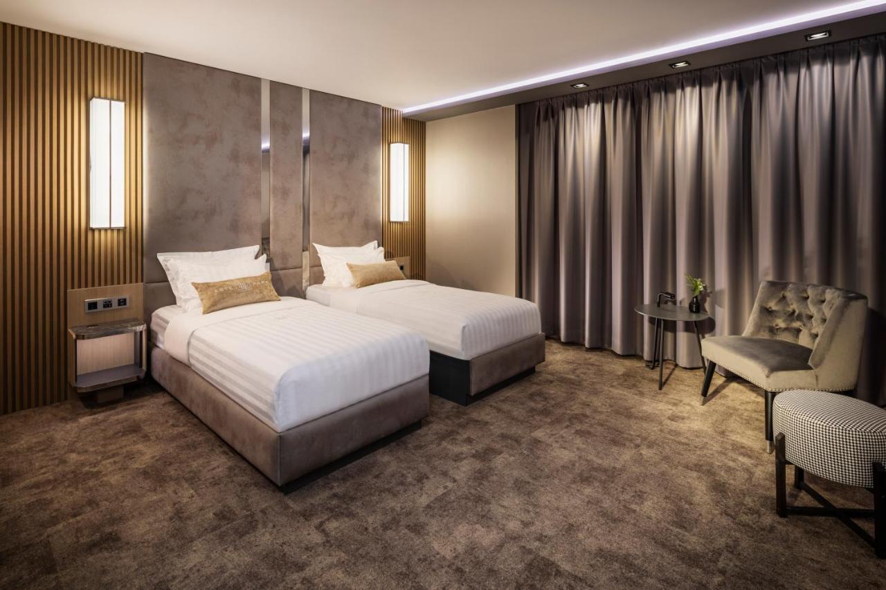 -- Este Park Hotel -- Part Of Urban Chic Luxury Design Hotels - Parking & Compliments - Next To Shopping & Dining Mall 普罗夫迪夫 外观 照片