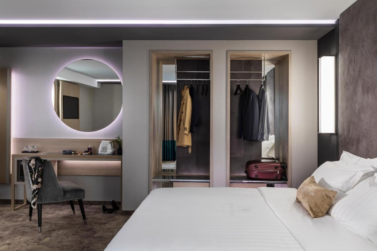 -- Este Park Hotel -- Part Of Urban Chic Luxury Design Hotels - Parking & Compliments - Next To Shopping & Dining Mall 普罗夫迪夫 外观 照片