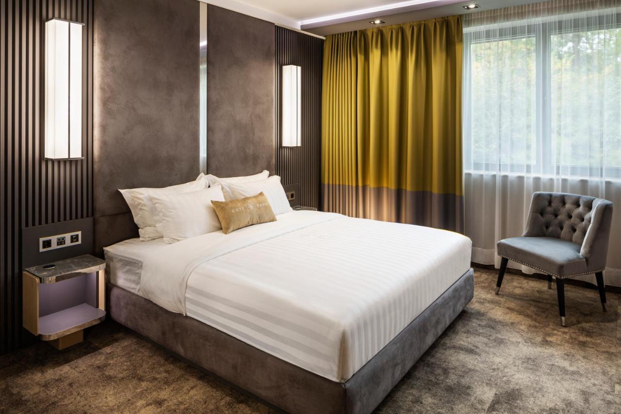 -- Este Park Hotel -- Part Of Urban Chic Luxury Design Hotels - Parking & Compliments - Next To Shopping & Dining Mall 普罗夫迪夫 外观 照片