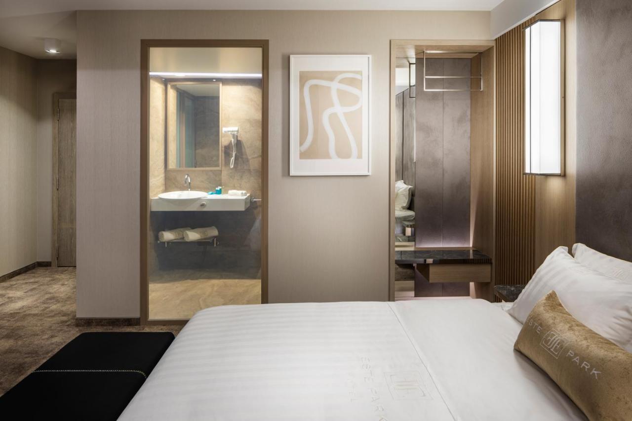 -- Este Park Hotel -- Part Of Urban Chic Luxury Design Hotels - Parking & Compliments - Next To Shopping & Dining Mall 普罗夫迪夫 外观 照片