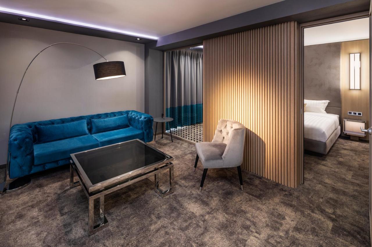 -- Este Park Hotel -- Part Of Urban Chic Luxury Design Hotels - Parking & Compliments - Next To Shopping & Dining Mall 普罗夫迪夫 外观 照片
