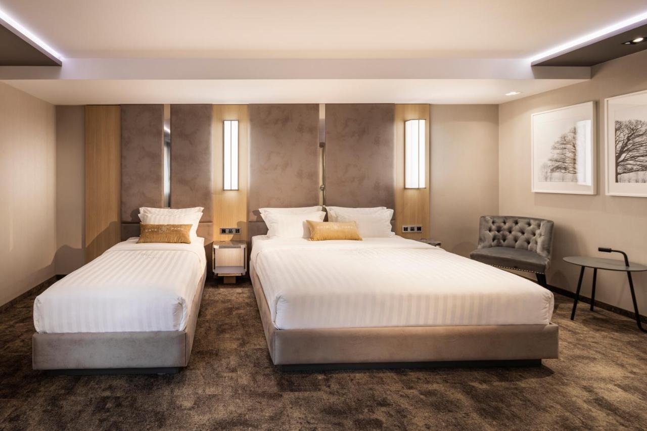 -- Este Park Hotel -- Part Of Urban Chic Luxury Design Hotels - Parking & Compliments - Next To Shopping & Dining Mall 普罗夫迪夫 外观 照片