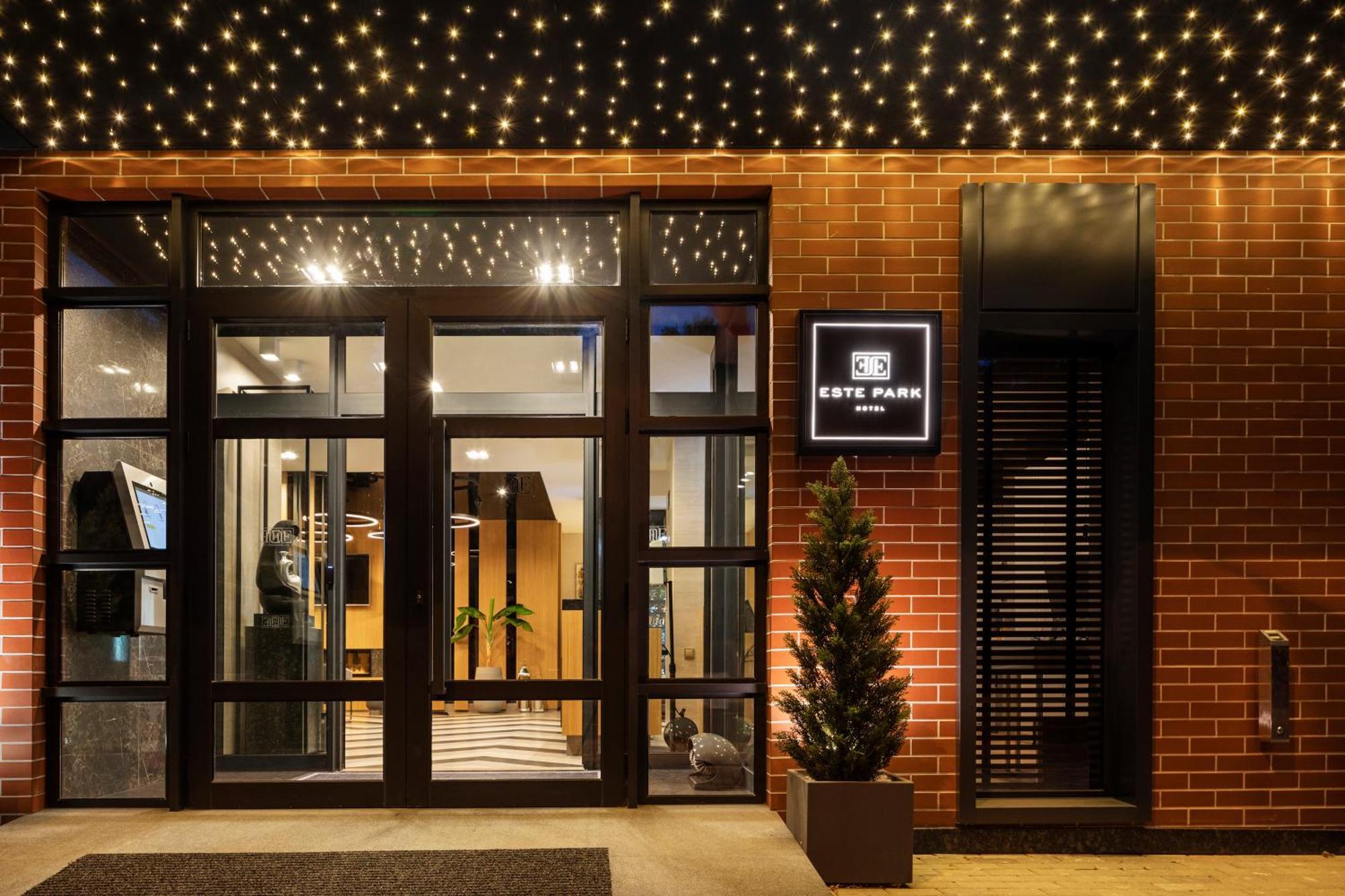 -- Este Park Hotel -- Part Of Urban Chic Luxury Design Hotels - Parking & Compliments - Next To Shopping & Dining Mall 普罗夫迪夫 外观 照片